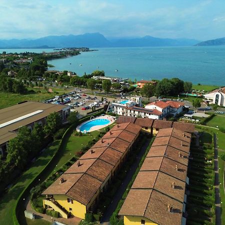 Artemide Apartment - A Soli 150M Dal Lago Di Garda ซีร์มิโอเน ภายนอก รูปภาพ