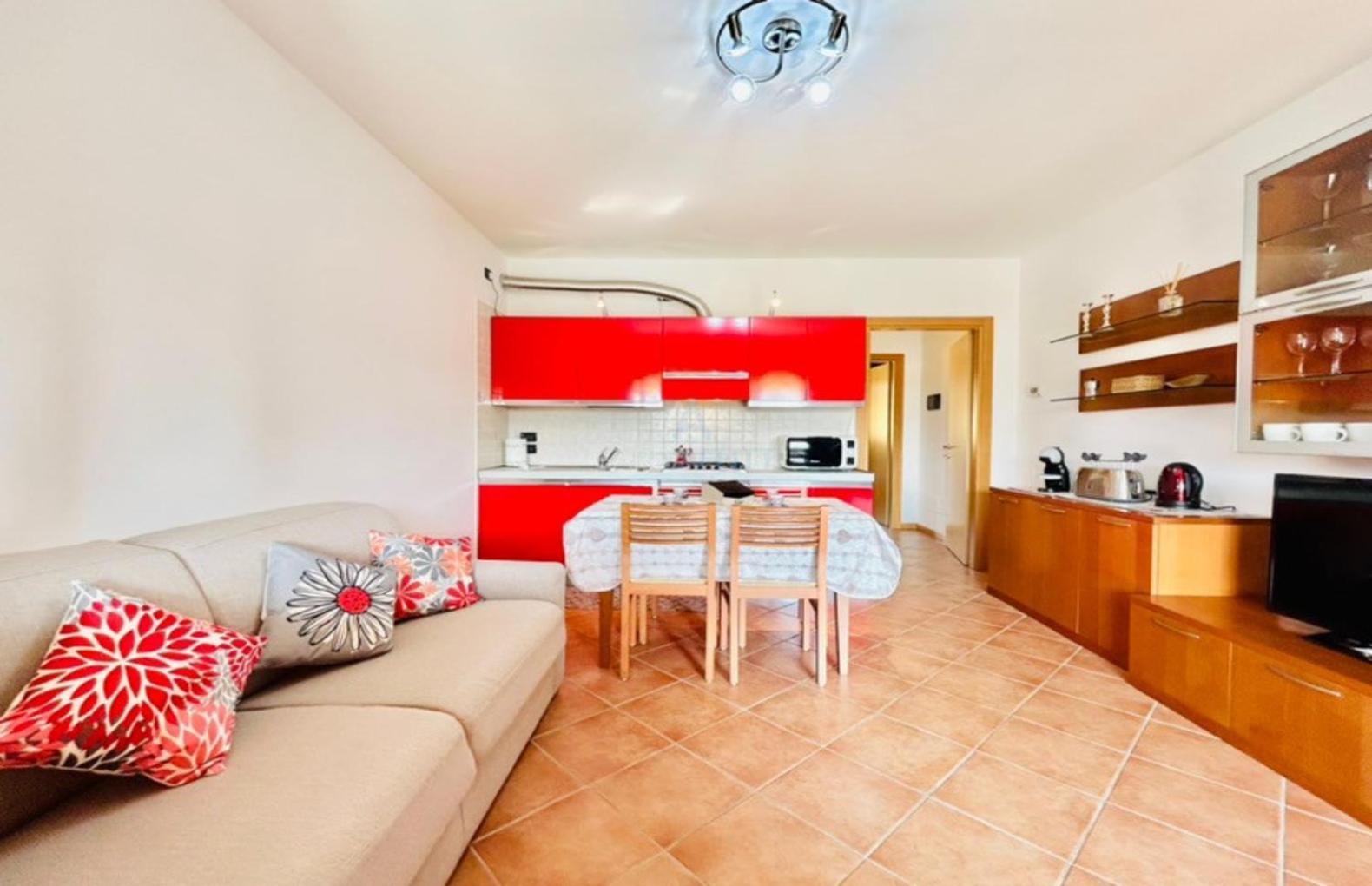 Artemide Apartment - A Soli 150M Dal Lago Di Garda ซีร์มิโอเน ภายนอก รูปภาพ