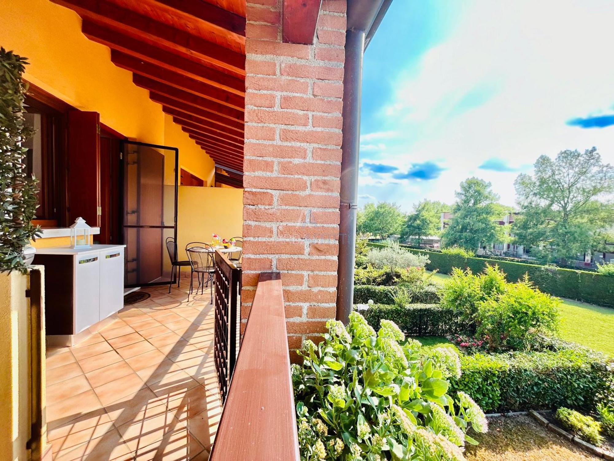 Artemide Apartment - A Soli 150M Dal Lago Di Garda ซีร์มิโอเน ภายนอก รูปภาพ