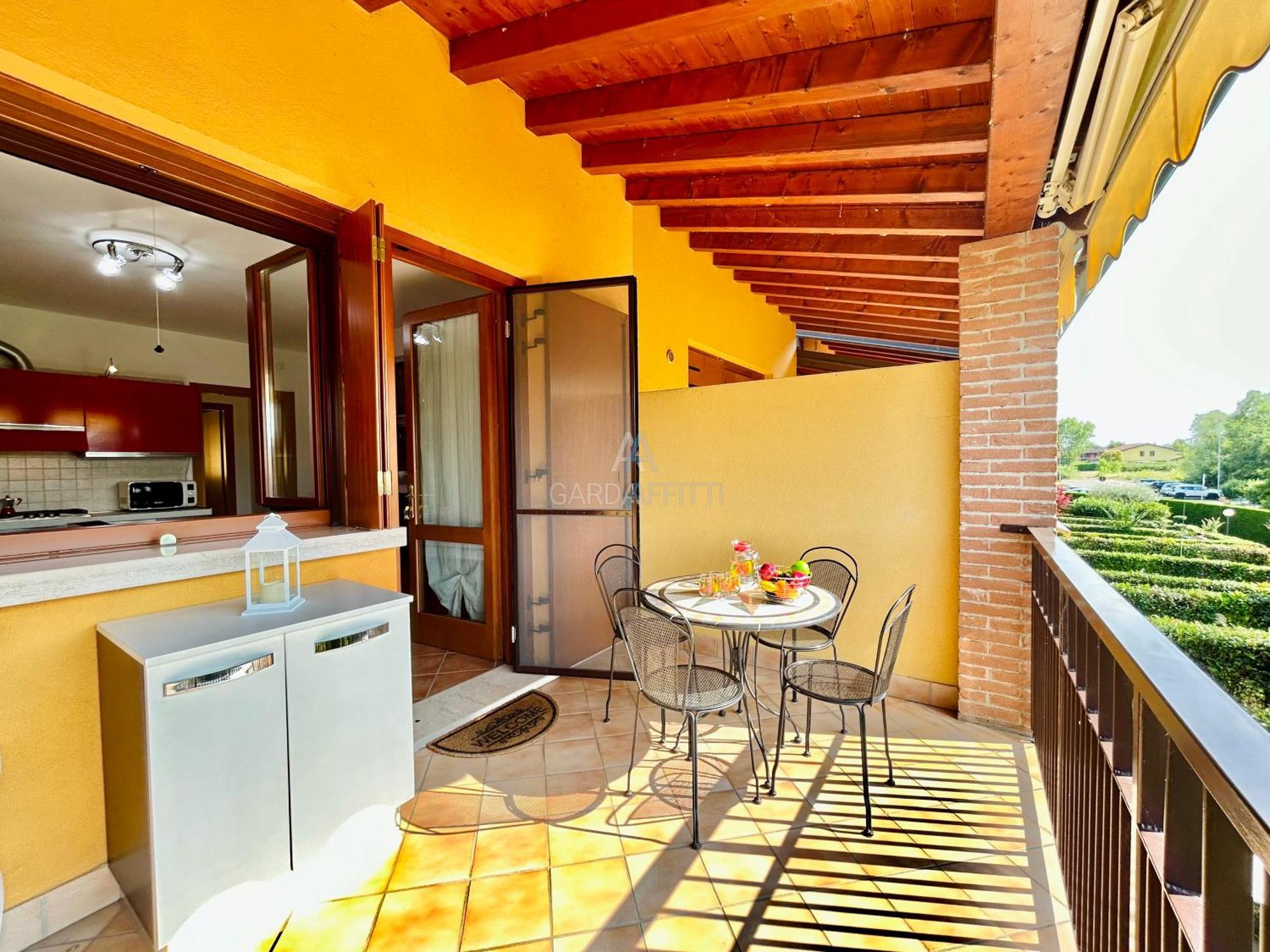 Artemide Apartment - A Soli 150M Dal Lago Di Garda ซีร์มิโอเน ภายนอก รูปภาพ